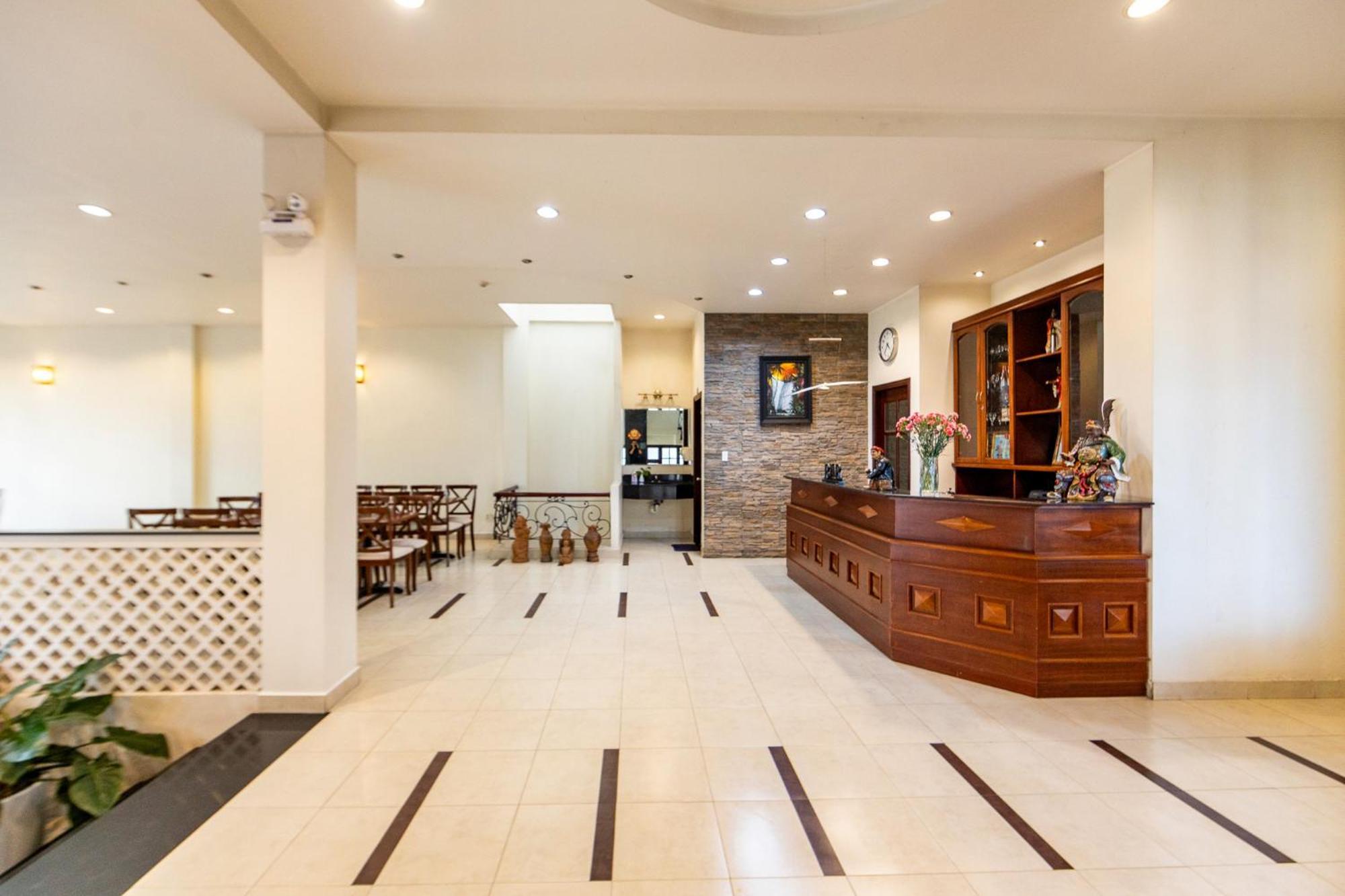ฮุงฟอง โฮเทล - ใกล้ตลาดกลางคืนดาลัด Hotel ภายนอก รูปภาพ