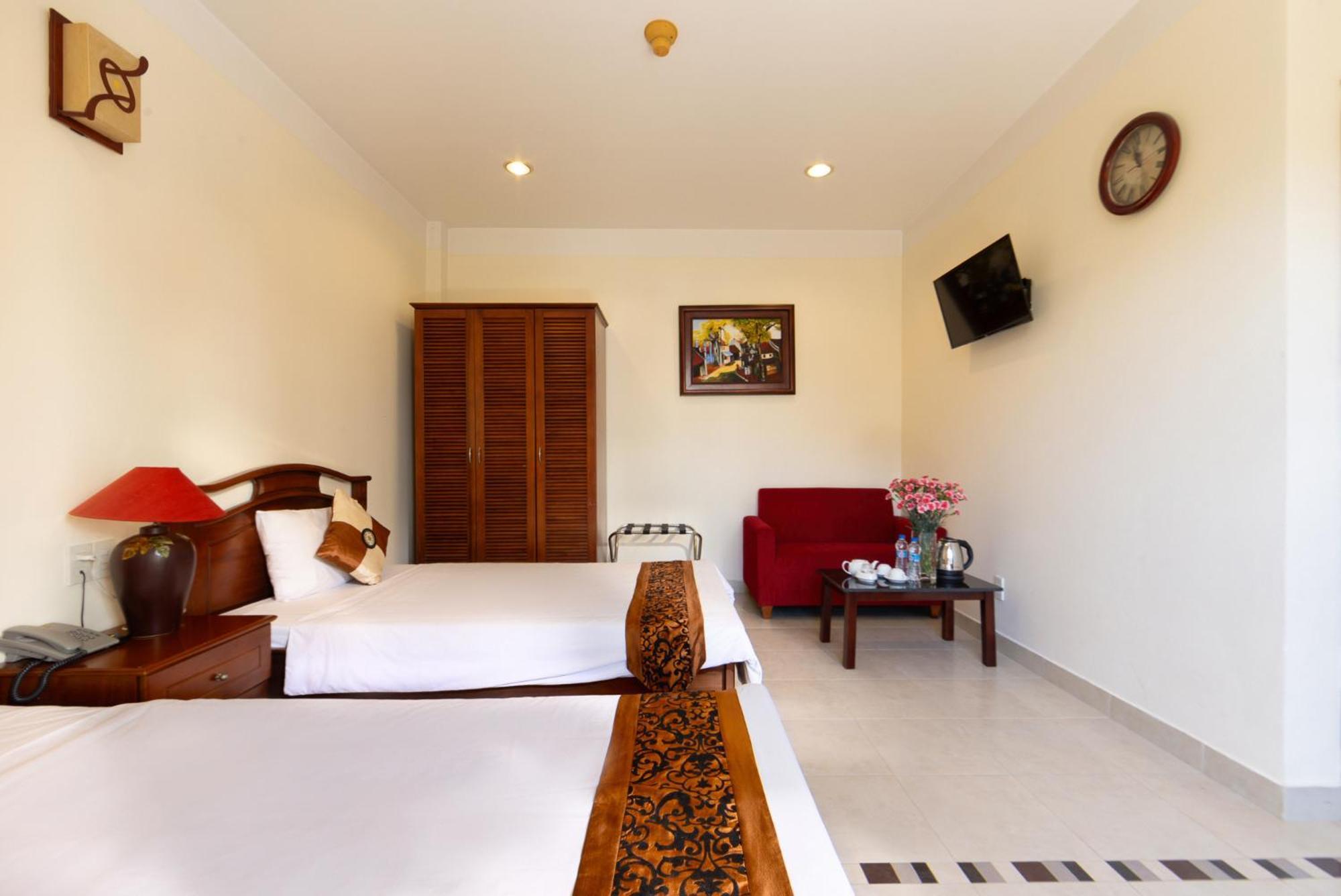 ฮุงฟอง โฮเทล - ใกล้ตลาดกลางคืนดาลัด Hotel ภายนอก รูปภาพ